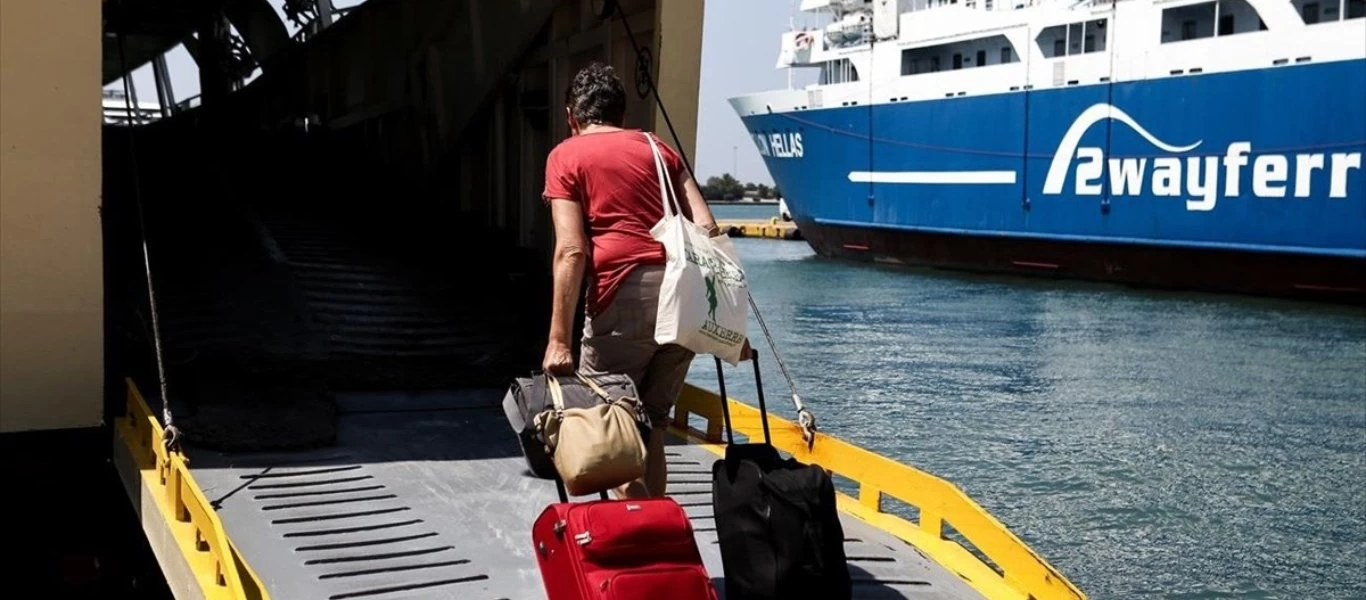 Αισθητή μείωση της επιβατικής κίνησης την Ακτοπλοΐα το 2020